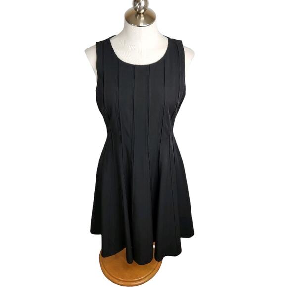 Calvin Klein Pleated Fit‎ Flare Sleeveless Dress Women's Size 6/8 Black - Picture 1 of 11